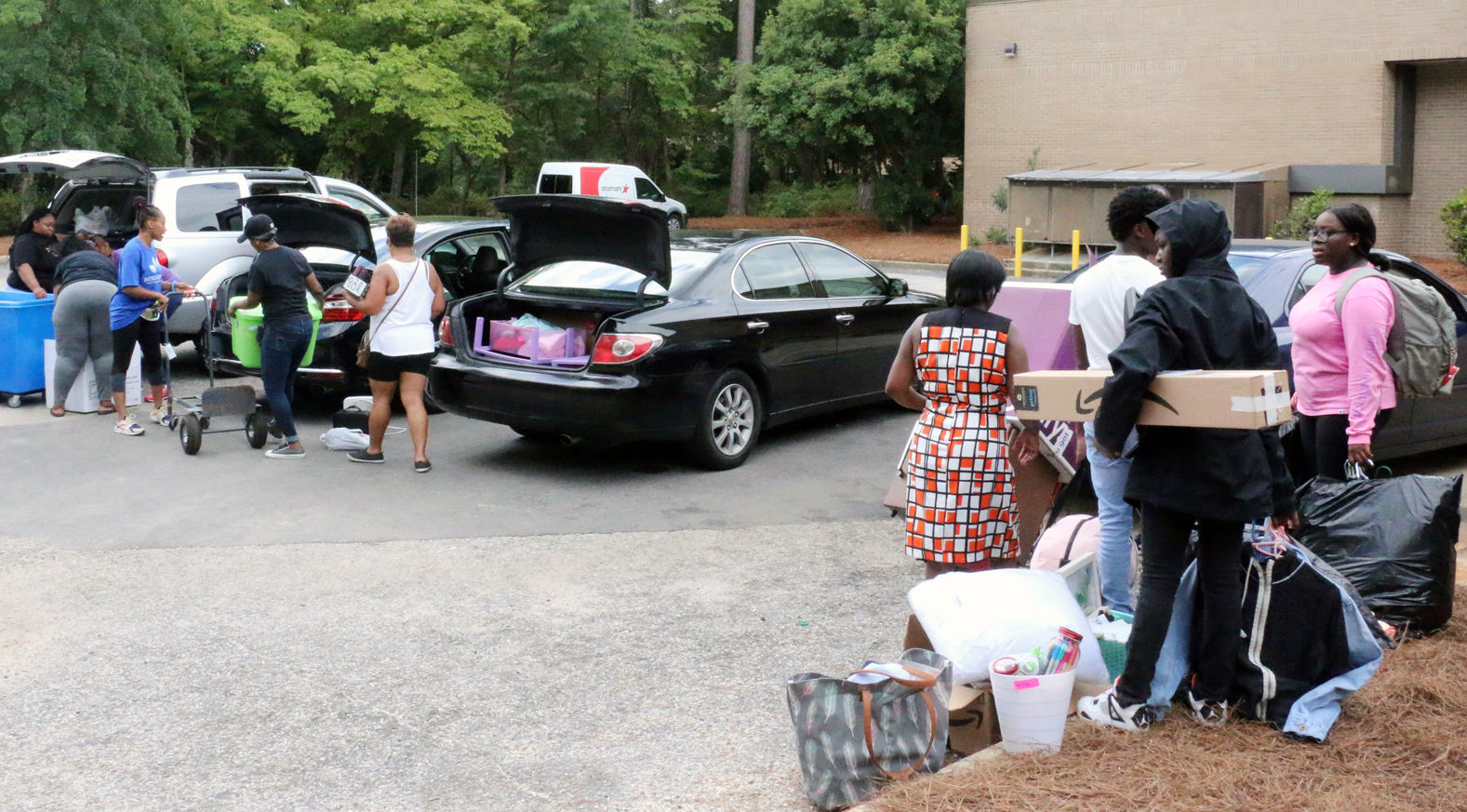 FMU move-in day